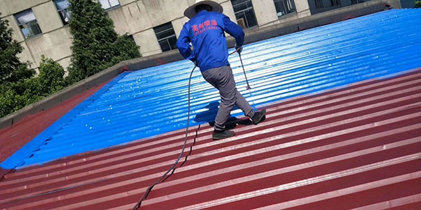 彩鋼瓦除銹噴涂翻新要注意哪些問題? 彩鋼瓦除銹噴涂翻新要注意哪些問題?