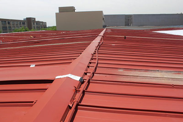 無錫彩鋼瓦隔熱除銹翻新價格及工藝流程 無錫彩鋼瓦隔熱除銹翻新價格及工藝流程